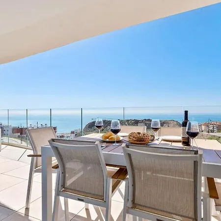 Charming With Ocean View Fuengirola